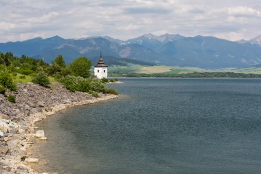 Gotik Kilisesi Havranok Gölü Liptovska Mara, Slovakya