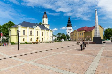 Slovakya'da Partizanska Lupca köyünün merkezigörünümü