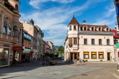 Yaya bölgesi Ruzomberok, Slovakya'nın şehrin manzaralarını