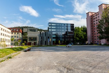 Katolik üniversitesi, ünlü ve tarihi bir bina, Ruzomberok, Slovakya'ya bakış