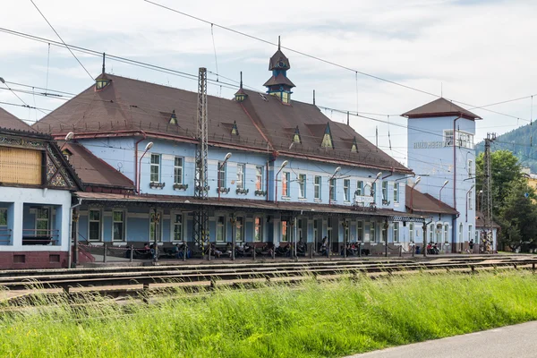 Vista esterna della stazione ferroviaria principale di Ruzomberok — Foto Stock