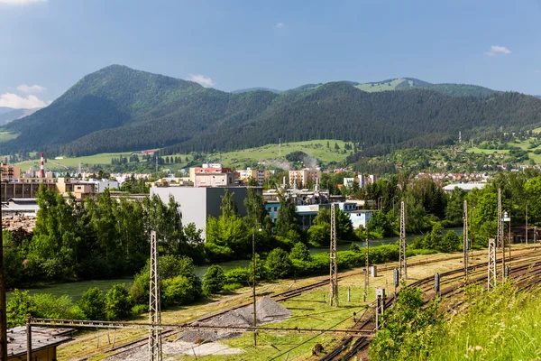 Pohled na oblasti průmyslu v Ružomberku na Slovensku — Stock fotografie
