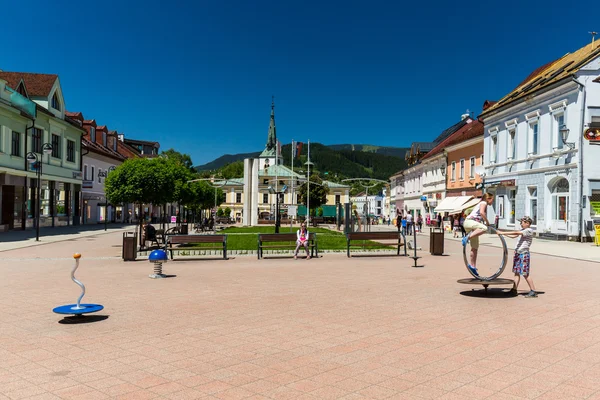 Centru města Dolný Kubín na Slovensku — Stock fotografie