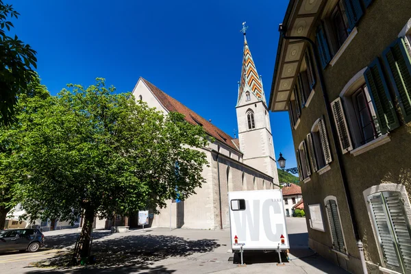 Außenansichten der Kirche in der Altstadt von Baden — Stockfoto