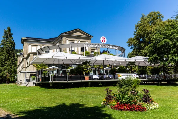 View of the Kurpark and the Casino of Baden, Switzerland — Stock Photo, Image