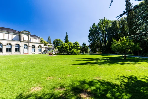 Vista do Kurpark e do Casino de Baden, Suíça — Fotografia de Stock