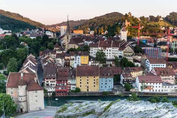 Widok z góry Lagern do miasta Baden i rzeki Limmat — Zdjęcie stockowe