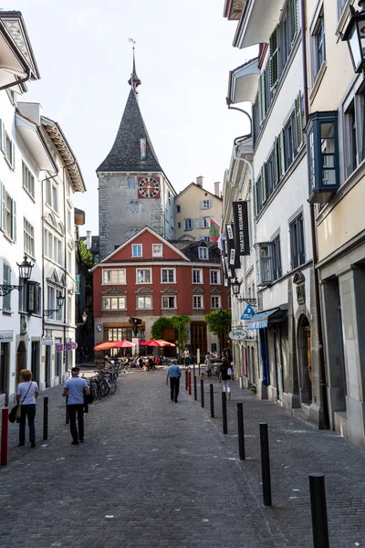 Vistas exteriores de varias casas en la calle Fortunagasse en Zurich — Foto de Stock