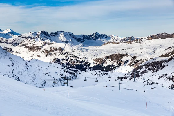 Θέα από το χιονοδρομικό θέρετρο Engelberg, Ελβετία — Φωτογραφία Αρχείου