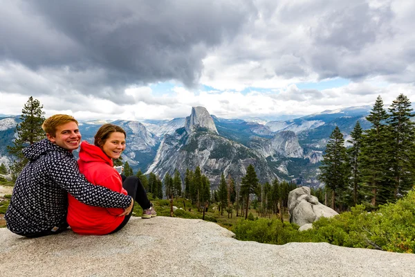 Polovina dome v Yosemitském národním parku, Kalifornie — Stock fotografie