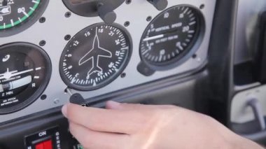 Uçak ve pilot el gösterge paneli
