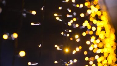 Parlayan ampul kadar yakın