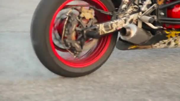 Rida en motorcykel rider vy — Stockvideo