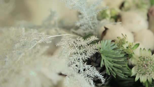 Feestelijke floristic en mooi decor — Stockvideo