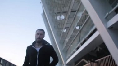 Adam Stadyumu göz çevresinde çalışan