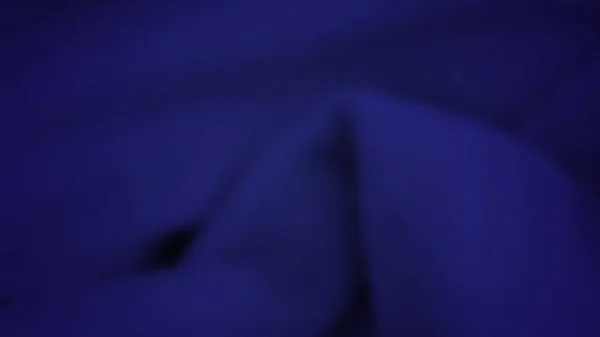 Fondo Abstracto Con Tela Arrugada Textura Seda Realista Azul Oscuro — Vector de stock