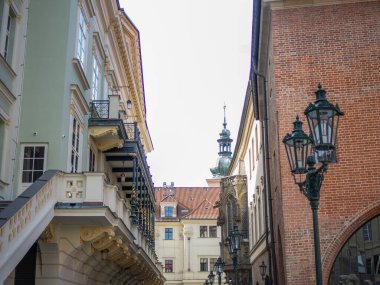 Çek Cumhuriyeti Prag 'ın Eski Kasabası' nda büyüleyici dar sokaklar