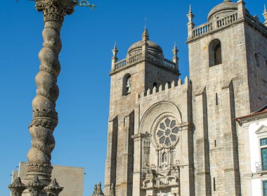 Iconic Porto Katedrali 'nin Ana Giriş ve Kuleleri, UNESCO Dünya Mirası