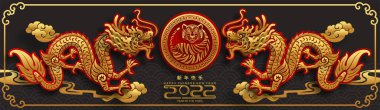 2022 yılında Çin 'de kaplan kırmızı ve altın çiçeği ve arka planda zanaat tarzıyla kesilmiş Asya elementleri. Çince yeni yıl 2022, kaplan yılı. )
