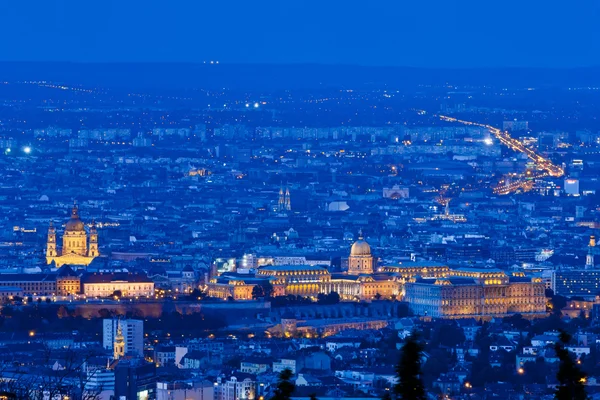 Skyline Будапешта синій годину — стокове фото