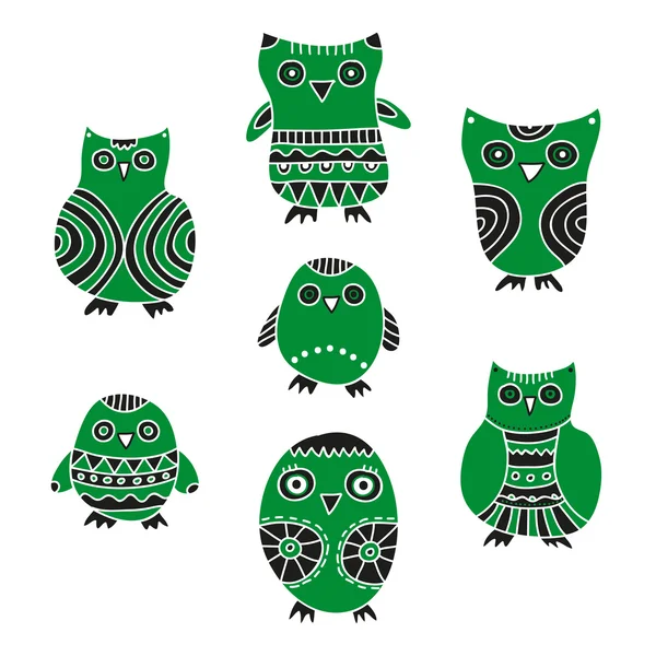 Conjunto de búhos y búhos de dibujos animados verdes y negros sobre un fondo blanco — Vector de stock