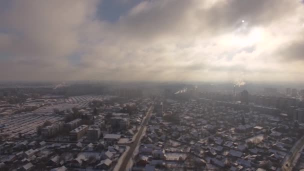 Vôo Nevoeiro Enevoado Uma Cidade Norte Assista Nascer Sol Corte — Vídeo de Stock