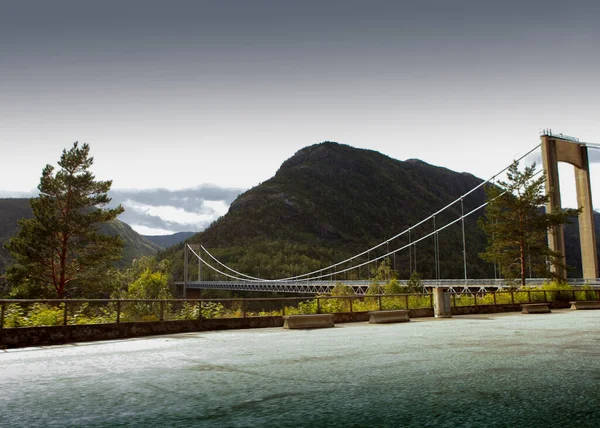 Schöne Naturlandschaft Norwegen Doppelter Latefossen Wasserfall Der Straße Mit Einer — Stockfoto