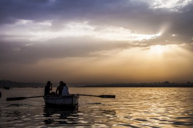 Ganga nehir sabah. Varanasi. Hindistan.