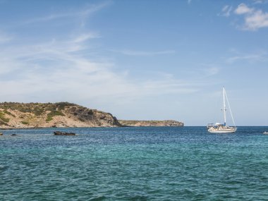 Yelkenli tekne Menorca içinde. İspanya.