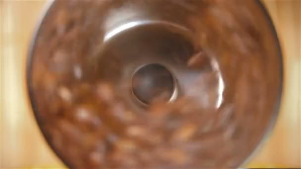 Кава в зернах шліфувальні — стокове відео