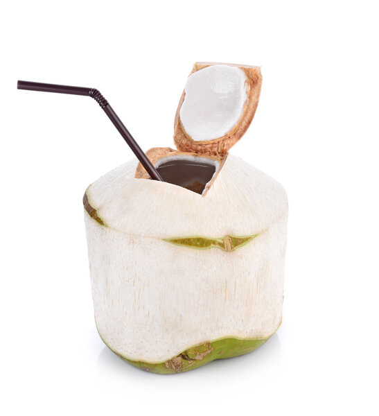 Кокосовая вода напиток на белом фоне с вырезкой пути
