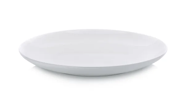 Weißer Teller auf weißem Hintergrund — Stockfoto