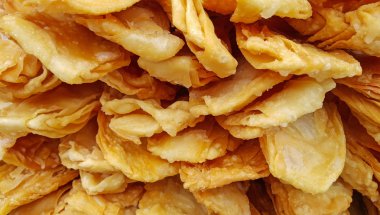 Kızarmış gevrek roti yığını