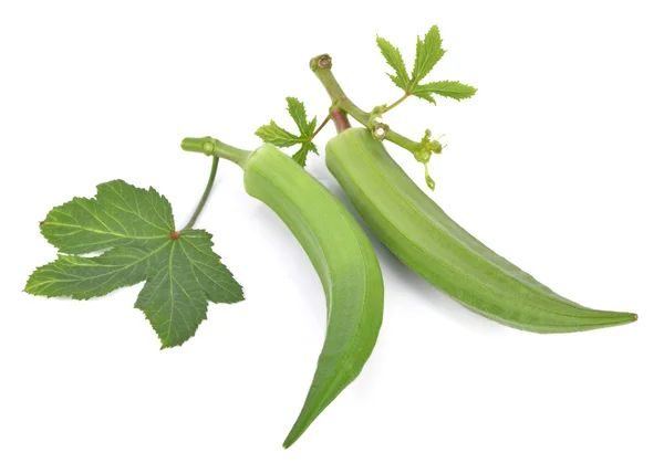 Okra fresca aislada sobre fondo blanco —  Fotos de Stock