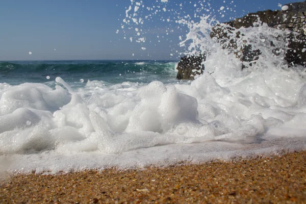 Συντριβή κυμάτων γκρο πλαν — Φωτογραφία Αρχείου