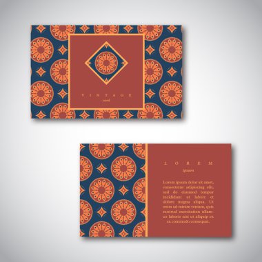 Ayarla kartları, el ilanı, broşür, çiçek mandala deseni şablonları el ile çizilmiş. Vintage dekor elementleri, oryantal tasarımı. Hindistan, Asya, Arap, İslam, Osmanlı motif. Vektör çizim.