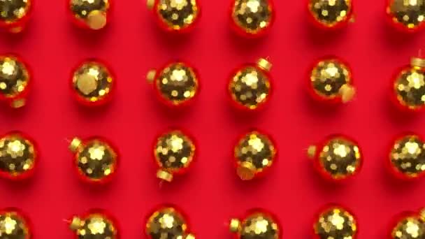 Gouden Kerst roterende ballen. — Stockvideo