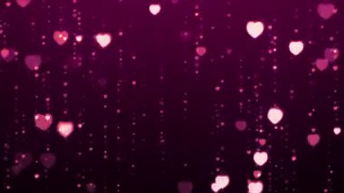 Mor parıldayan kalp parçacıkları koyu arkaplanda hafif parıldayan hareketler halinde düşüyorlar. Sevgililer Günü için romantik film tasarımı, düğün ya da aşk teması. 4K canlandırması.