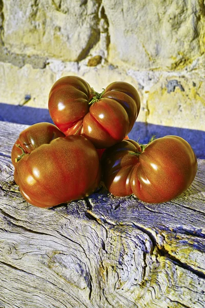 Big Black Heirloom tomates — Fotografia de Stock