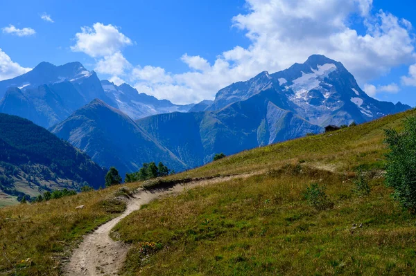 Wandern Der Nähe Der Skistation Les Deux Alpes Und Blick — Stockfoto