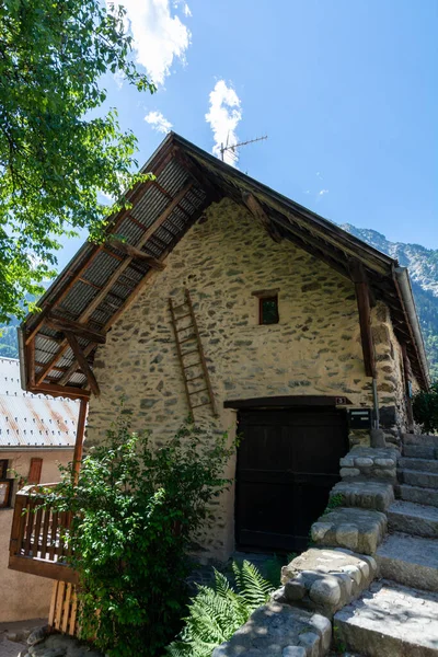 Klein Middeleeuws Dorpje Venosc Franse Alpen Zomer Ecrins Gebergte Isere — Stockfoto