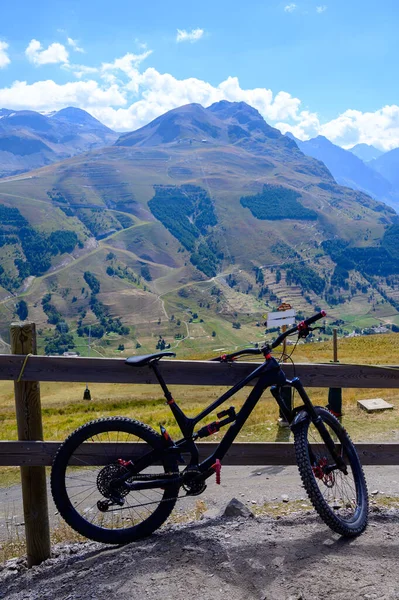 Extremo Desafío Deportivo Aire Libre Las Montañas Los Alpes Franceses — Foto de Stock