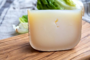 Peynir koleksiyonu, Fransız koyun peyniri ossau iraty Pyrenees dağlarından