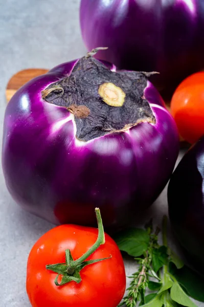 Friss Érett Szicíliai Lila Földgömb Padlizsán Zöldségek Kész Főzni Egészséges — Stock Fotó