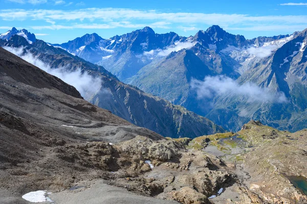 Vandring Nära Skidstationen Les Deux Alpes Och Utsikt Över Alpina — Stockfoto