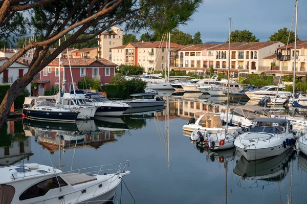 Travel Summer Vacation Destination View Houses Roofs Canals Boats Port — Stock Photo, Image