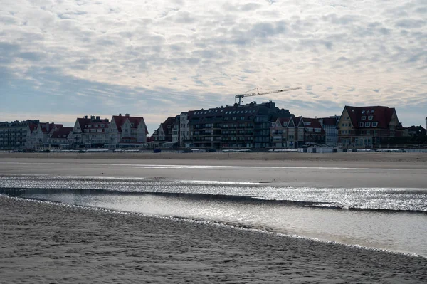 Період Поїздки Жовтому Піщаному Пляжі Невеликому Бельгійському Містечку Haan Або — стокове фото