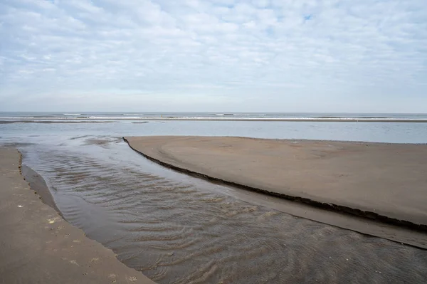 Período Viaje Bajo Playa Arena Amarilla Pequeña Ciudad Belga Haan — Foto de Stock