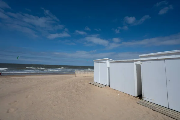 White Beach Huts Yellow Sandy Beaches Small Belgian Town Knokke — Stock Photo, Image