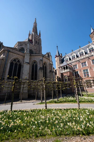 Abril 2021 Brujas Bélgica Caminando Por Las Calles Medievales Brujas — Foto de Stock